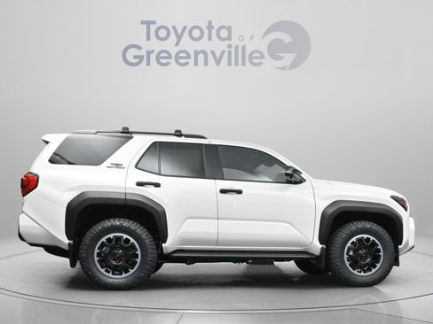 Used 2025 Toyota 4Runner TRD Off-Road Premium AWD/4WD image 17