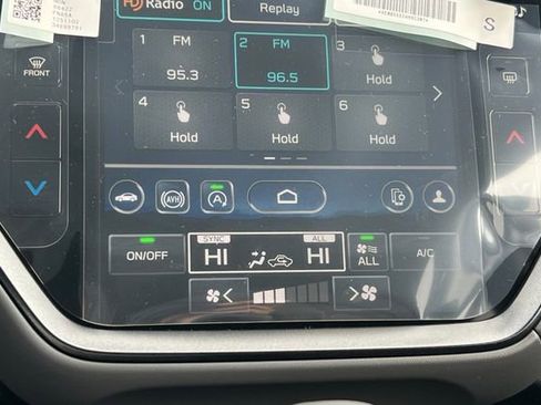 Used 2025 Subaru Crosstrek 2.5i Limited w/ Crosstrek Mirror Package image 18