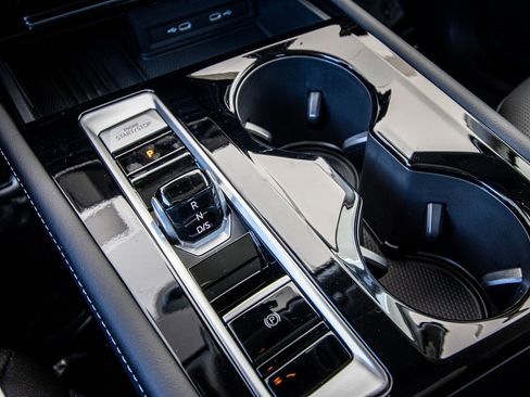 New 2026 Volkswagen Atlas SEL Premium R-Line image 38