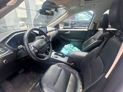Used 2020 Ford Escape Titanium AWD/4WD image 9