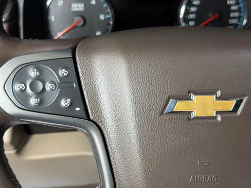 Used 2017 Chevrolet Suburban Premier AWD/4WD image 42