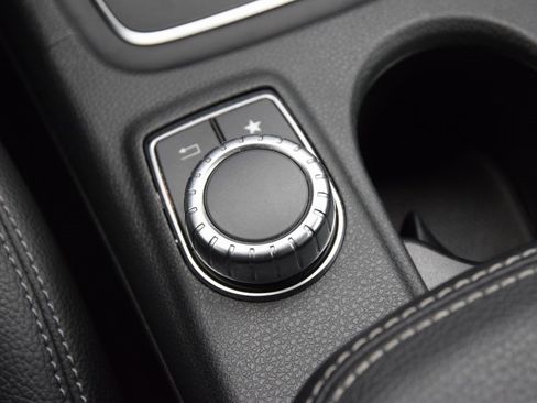 Used 2019 Mercedes-Benz GLA 250 image 29