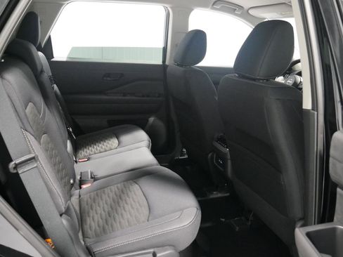 New 2025 Nissan Pathfinder SV w/ Cargo Package image 18