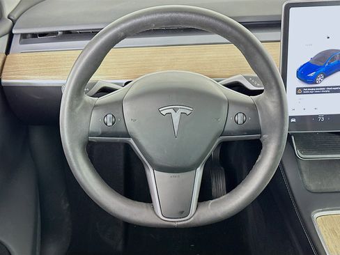 Used 2023 Tesla Model Y Long Range image 17