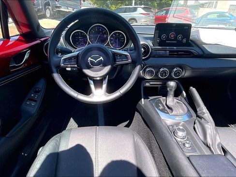 Used 2023 MAZDA MX-5 Miata Grand Touring w/ Weather Package RWD image 4