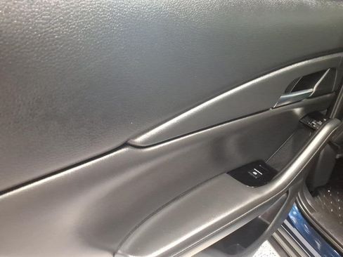 Used 2021 MAZDA CX-30 AWD w/ Preferred Package image 19