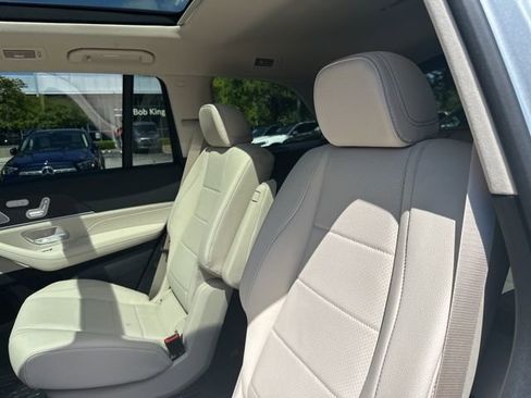 New 2026 Mercedes-Benz GLS 450 4MATIC image 22