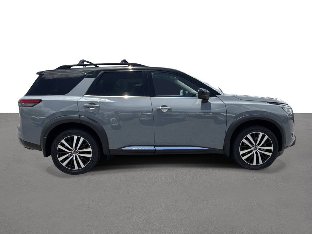 Used 2024 Nissan Pathfinder Platinum w/ Cargo Package FWD image 3