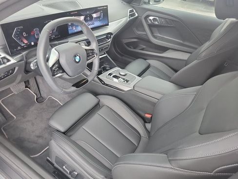 Used 2025 BMW 230i Coupe w/ M Sport Package RWD image 12