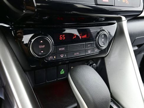 Used 2024 Mitsubishi Eclipse Cross LE image 10