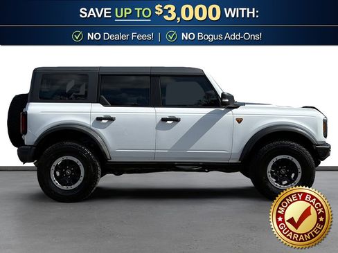 Used 2022 Ford Bronco Badlands image 9