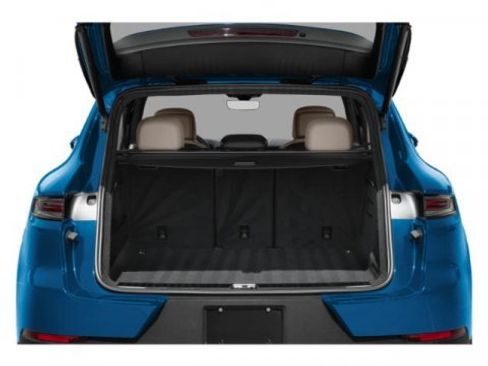 Certified 2025 Porsche Cayenne GTS AWD/4WD image 10