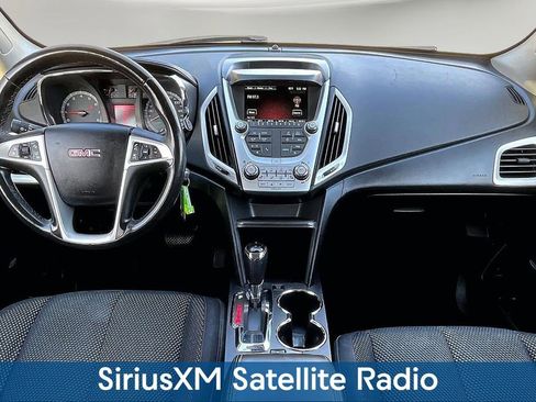 Used 2017 GMC Terrain SLE w/ Technology Package image 8