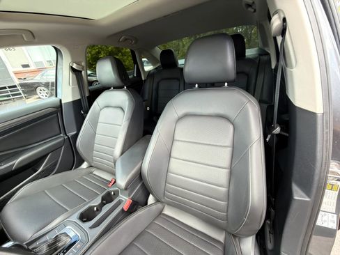 Used 2021 Volkswagen Jetta SEL FWD image 39