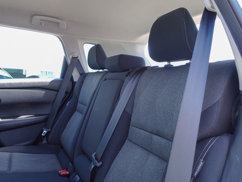 Used 2024 Nissan Rogue SV FWD image 21