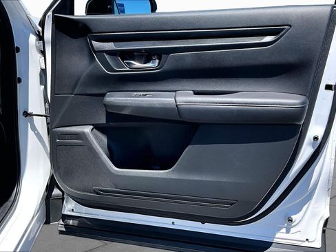 Used 2025 Honda CR-V EX image 23
