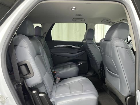 Used 2020 Buick Enclave Essence AWD/4WD image 31
