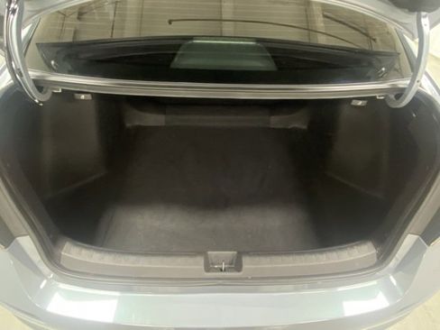 Used 2022 Honda Civic Touring image 9