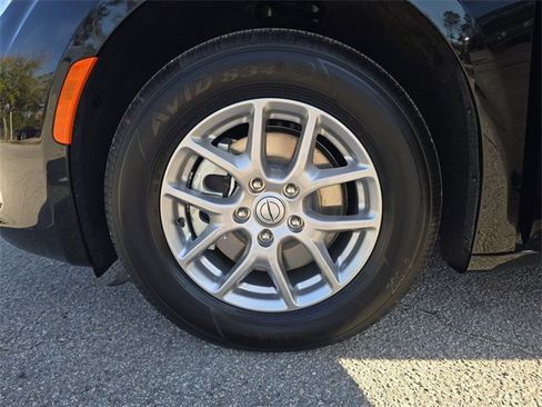 New 2026 Chrysler Voyager LX image 28