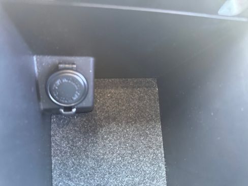 Used 2023 Subaru Outback Premium AWD/4WD image 25