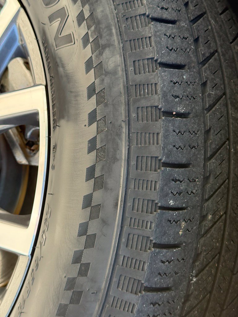 Used 2020 GMC Acadia SLE w/ LPO, Floor Liner Package FWD image 47