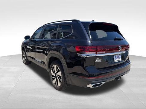 Used 2025 Volkswagen Atlas SE AWD/4WD image 7