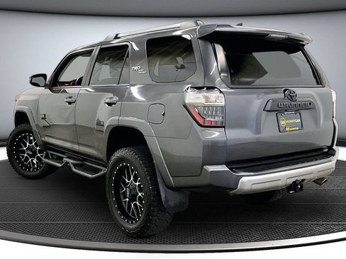 Used 2018 Toyota 4Runner TRD Off-Road AWD/4WD image 4