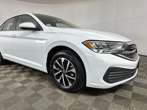 Used 2024 Volkswagen Jetta S FWD image 2