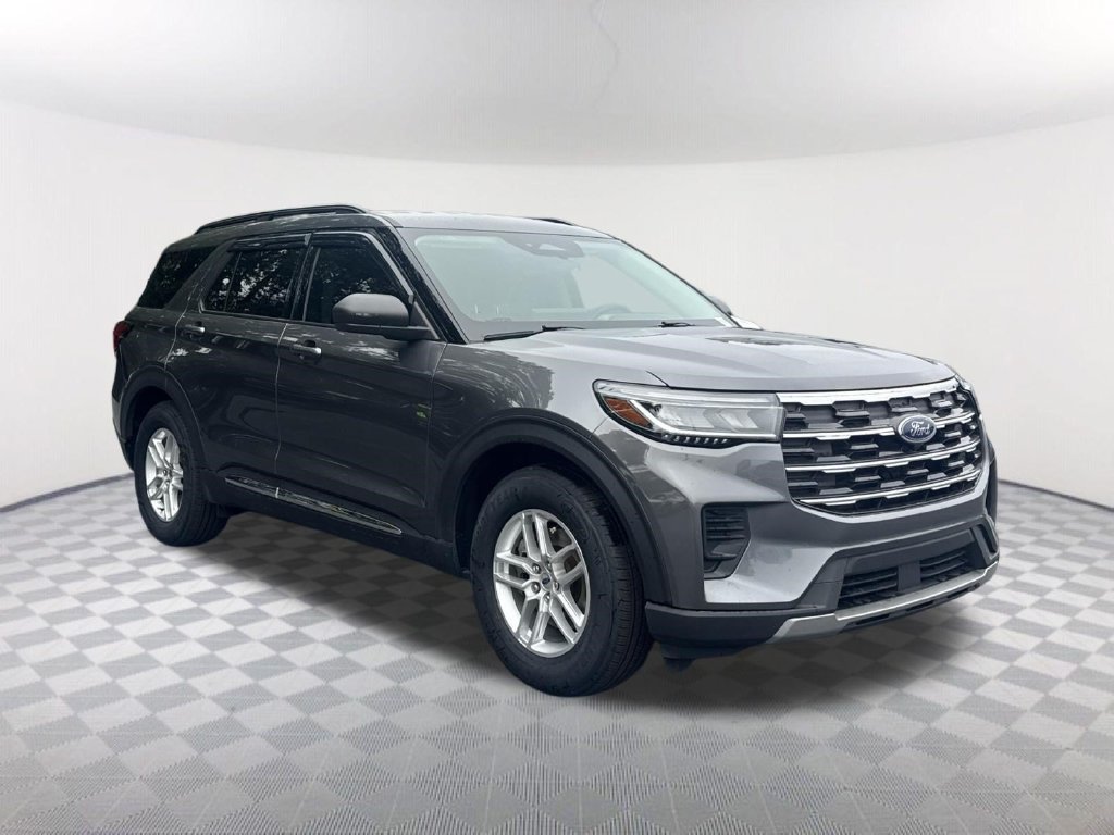 Used 2025 Ford Explorer Active RWD image 10