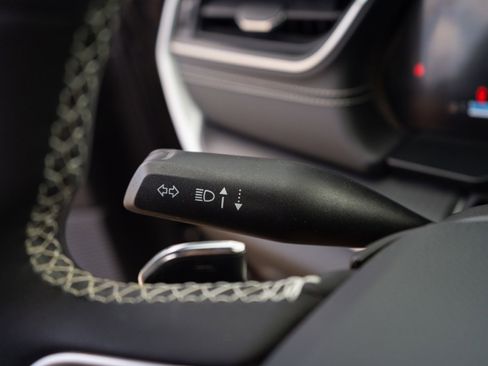 Used 2023 Jeep Grand Cherokee Altitude AWD/4WD image 21