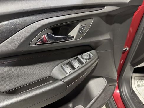 Used 2023 Chevrolet TrailBlazer RS image 6