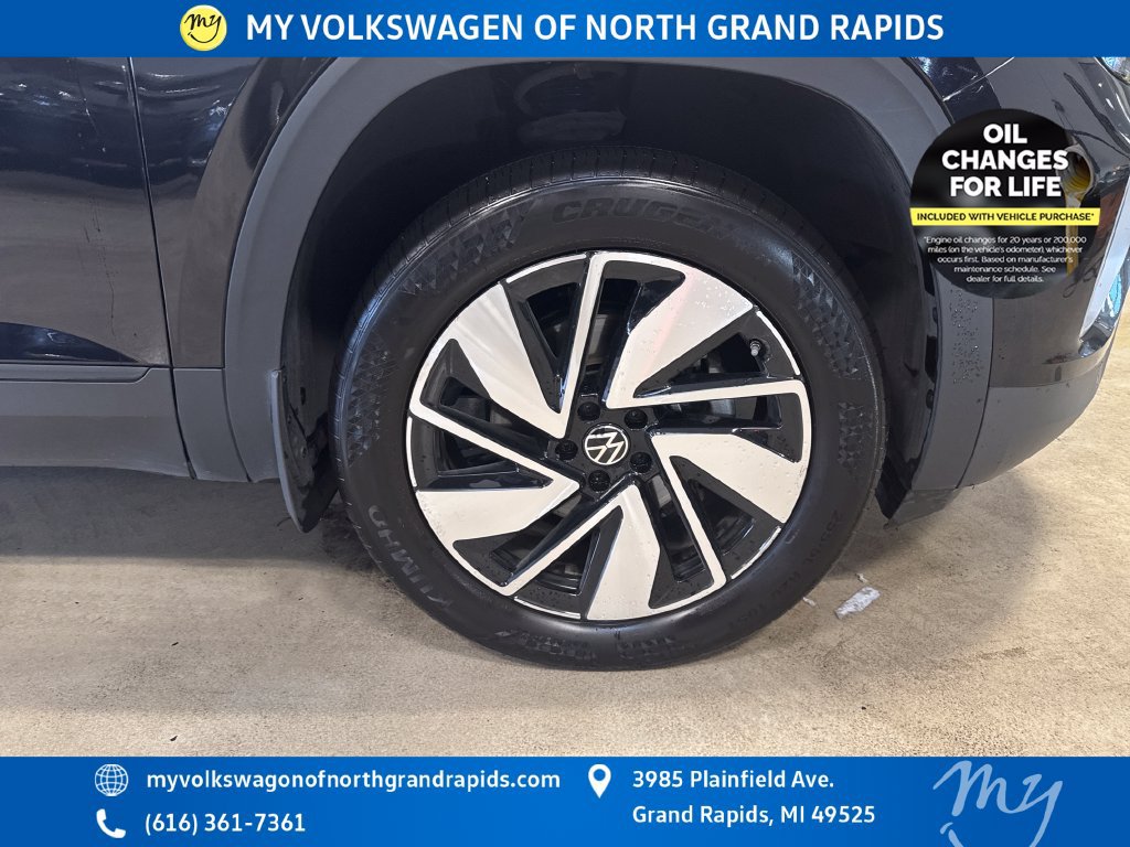 Used 2024 Volkswagen Atlas SE AWD/4WD image 34