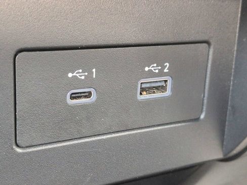Used 2024 Nissan Titan SV w/ SV Bronze Edition Package RWD image 20