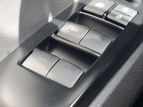 Used 2026 Toyota Camry SE image 33