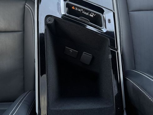 Certified 2025 Cadillac Lyriq Luxury image 21