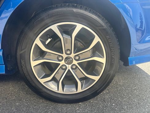 Used 2019 Chevrolet Sonic LT w/ Convenience Package FWD image 48