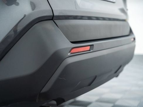Certified 2025 Toyota RAV4 LE AWD/4WD image 9