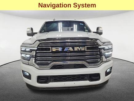 Used 2025 RAM 2500 Laramie AWD/4WD image 4