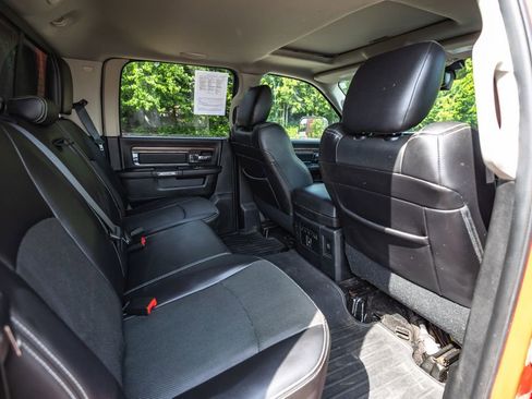 Used 2016 RAM 1500 Laramie w/ Convenience Group AWD/4WD image 29