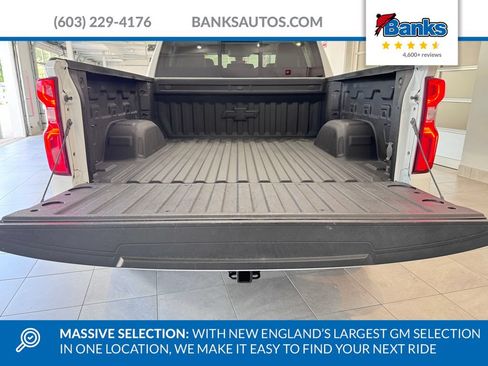 Used 2021 Chevrolet Silverado 1500 LTZ w/ Technology Package AWD/4WD image 8