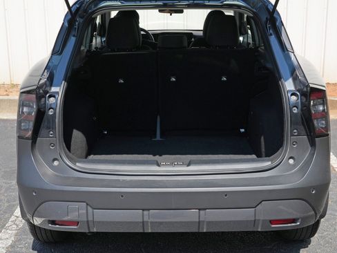 Used 2025 Nissan Kicks S FWD image 9