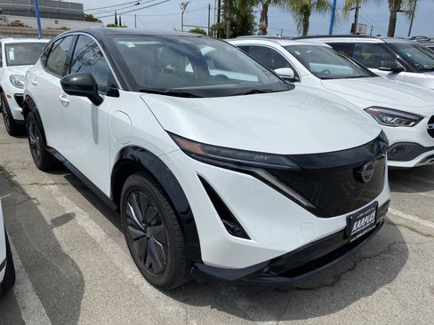 Used 2023 Nissan Ariya FWD image 8