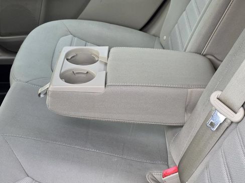 Used 2020 Ford Fusion SE FWD image 9