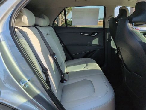 New 2026 Kia Niro EX FWD image 28