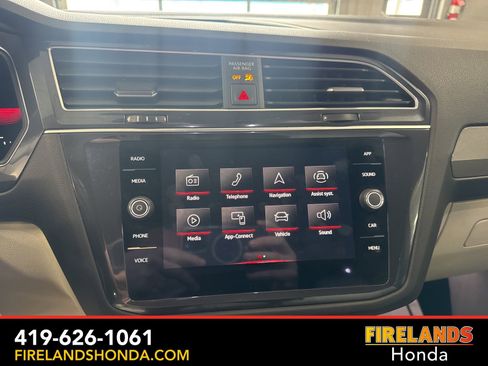 Used 2023 Volkswagen Tiguan SE R-Line image 20