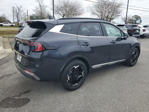 New 2026 Kia Sportage EX image 4