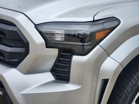 Certified 2024 Toyota Tacoma SR5 RWD image 9