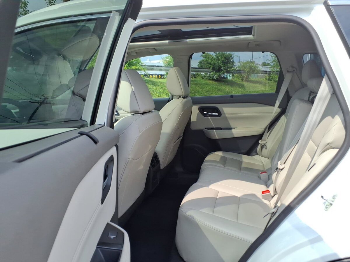 Used 2023 Nissan Rogue SL w/ SL Premium Package AWD/4WD image 17