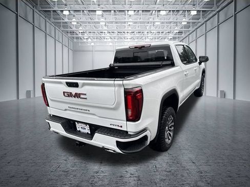 Used 2023 GMC Sierra 1500 AT4 w/ AT4 Premium Package AWD/4WD image 7