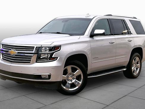 Used 2019 Chevrolet Tahoe Premier AWD/4WD image 3